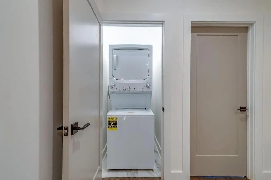 King Bed - Parking - 3 Miles To Lower Broadway Nashville 0*,  United States