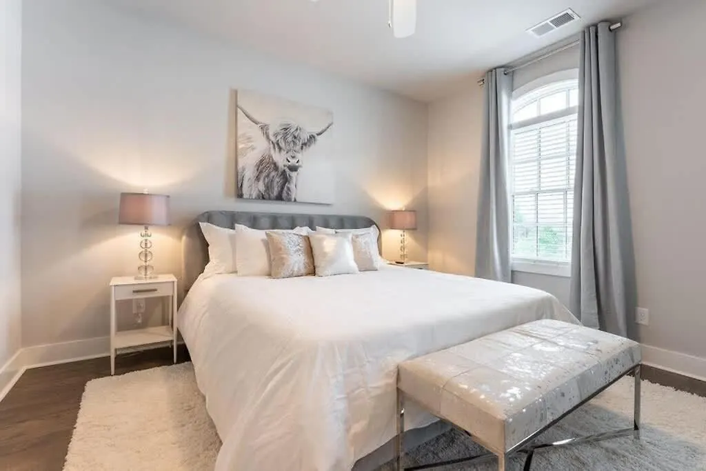 King Bed - Parking - 3 Miles To Lower Broadway Nashville United States